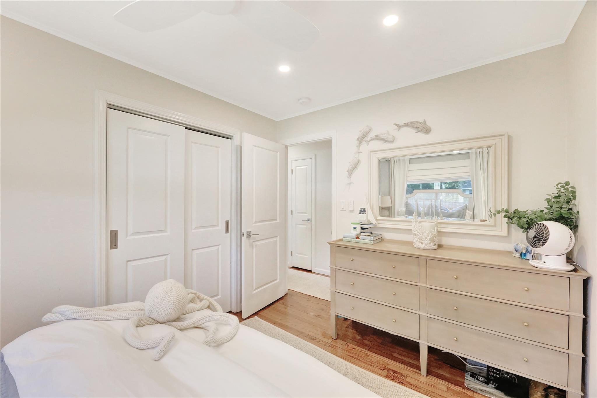 16 Whiting Road