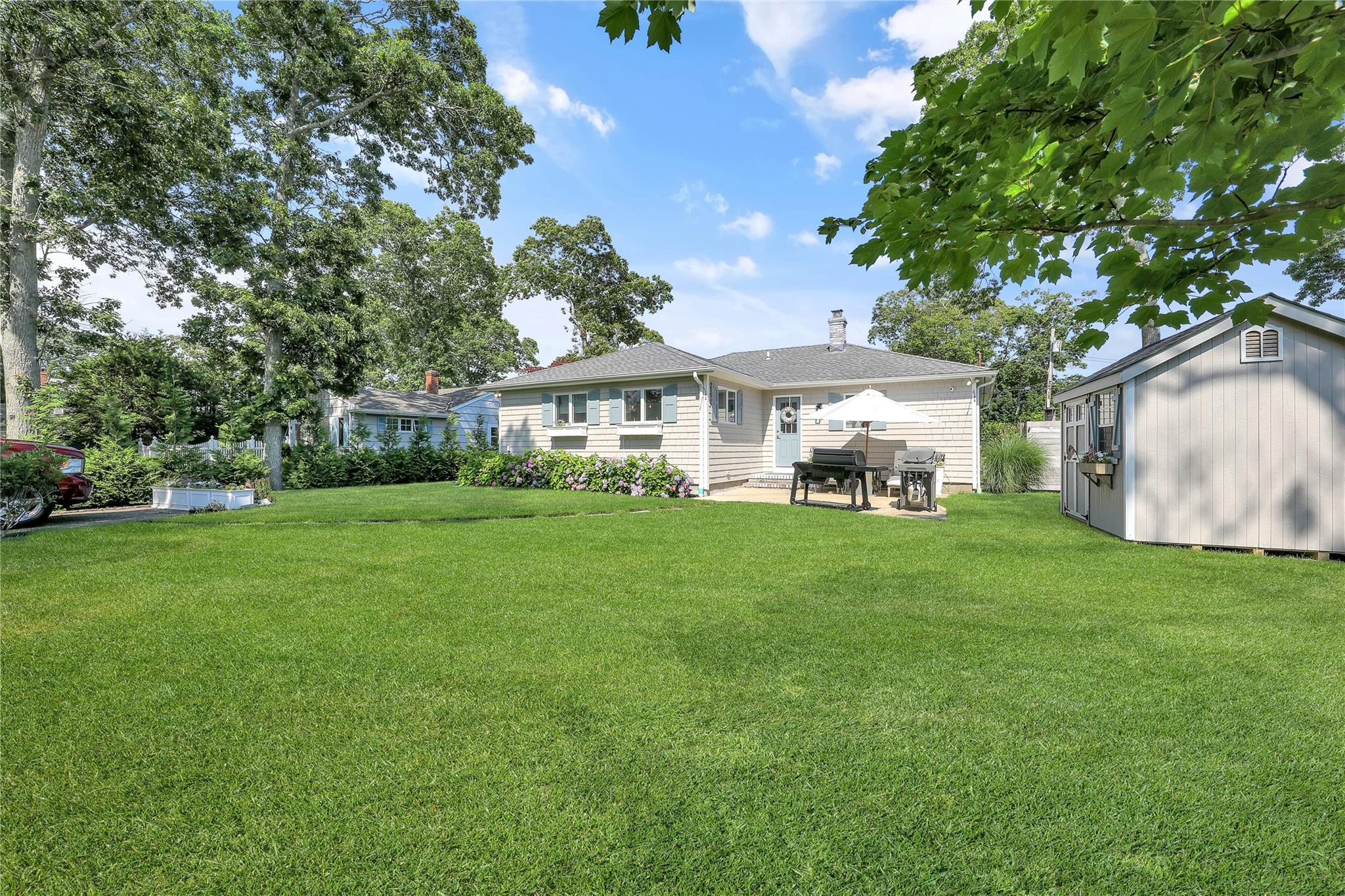 16 Whiting Road