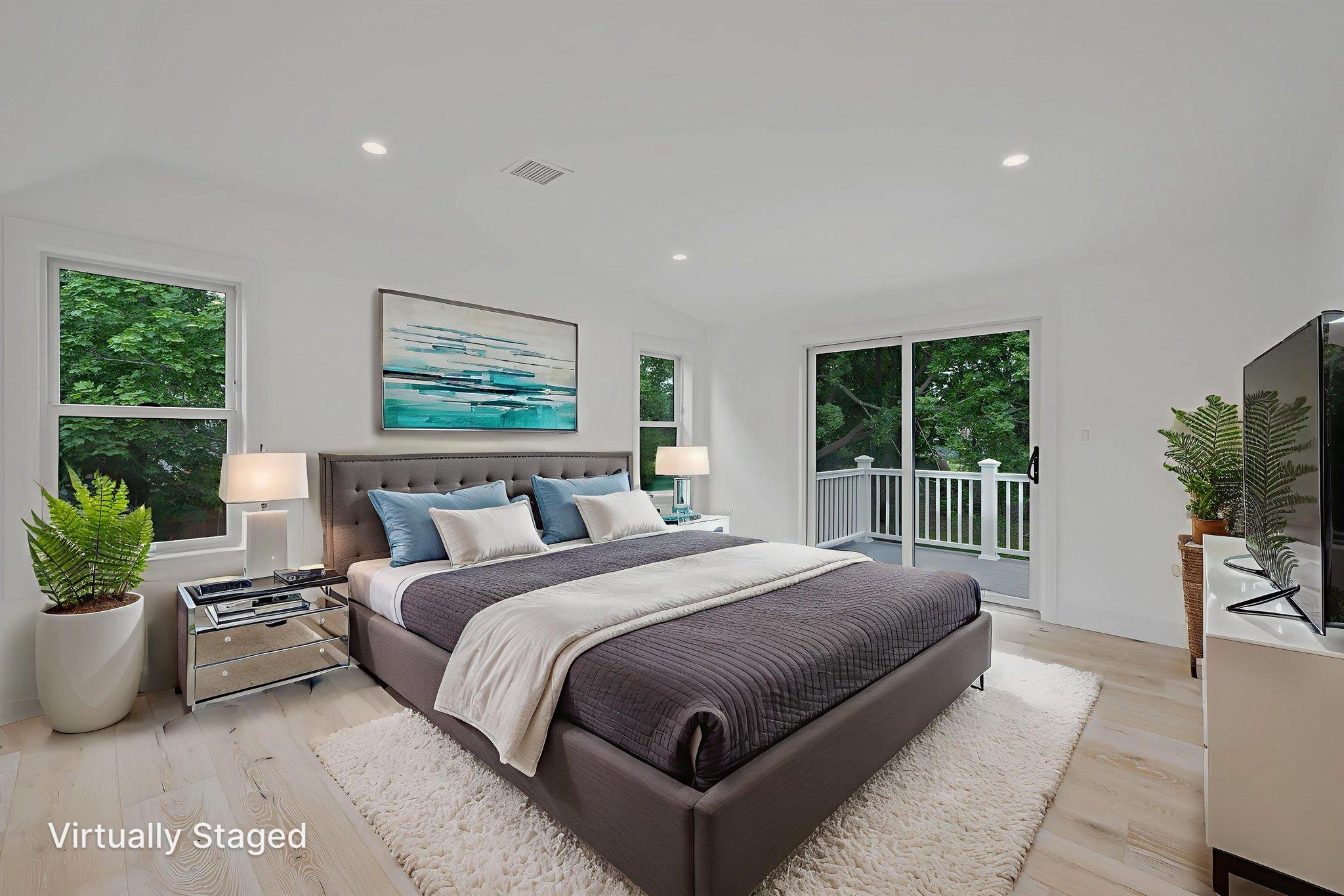 11 Bayview Avenue