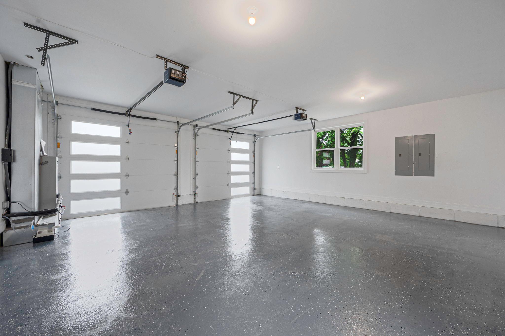 11 Bayview Avenue