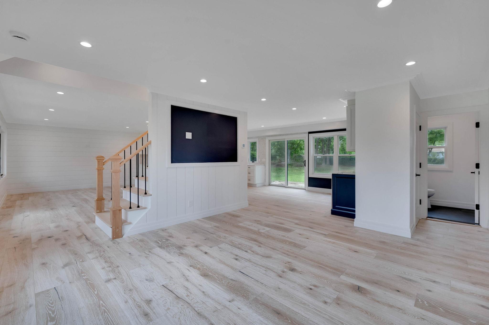 11 Bayview Avenue
