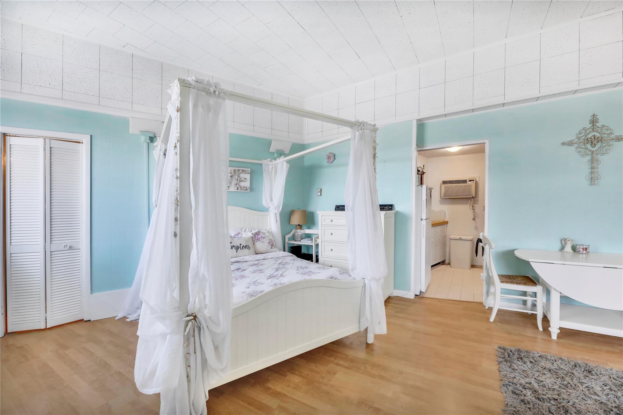 585 Dune Road Unit: L5