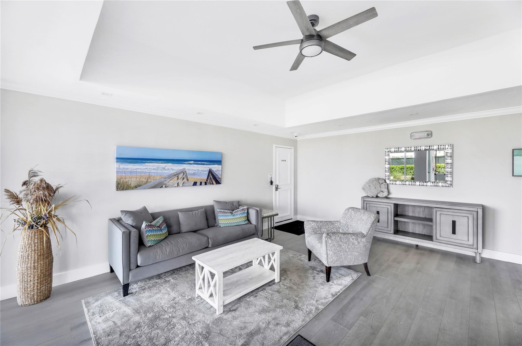 585 Dune Road Unit: L5