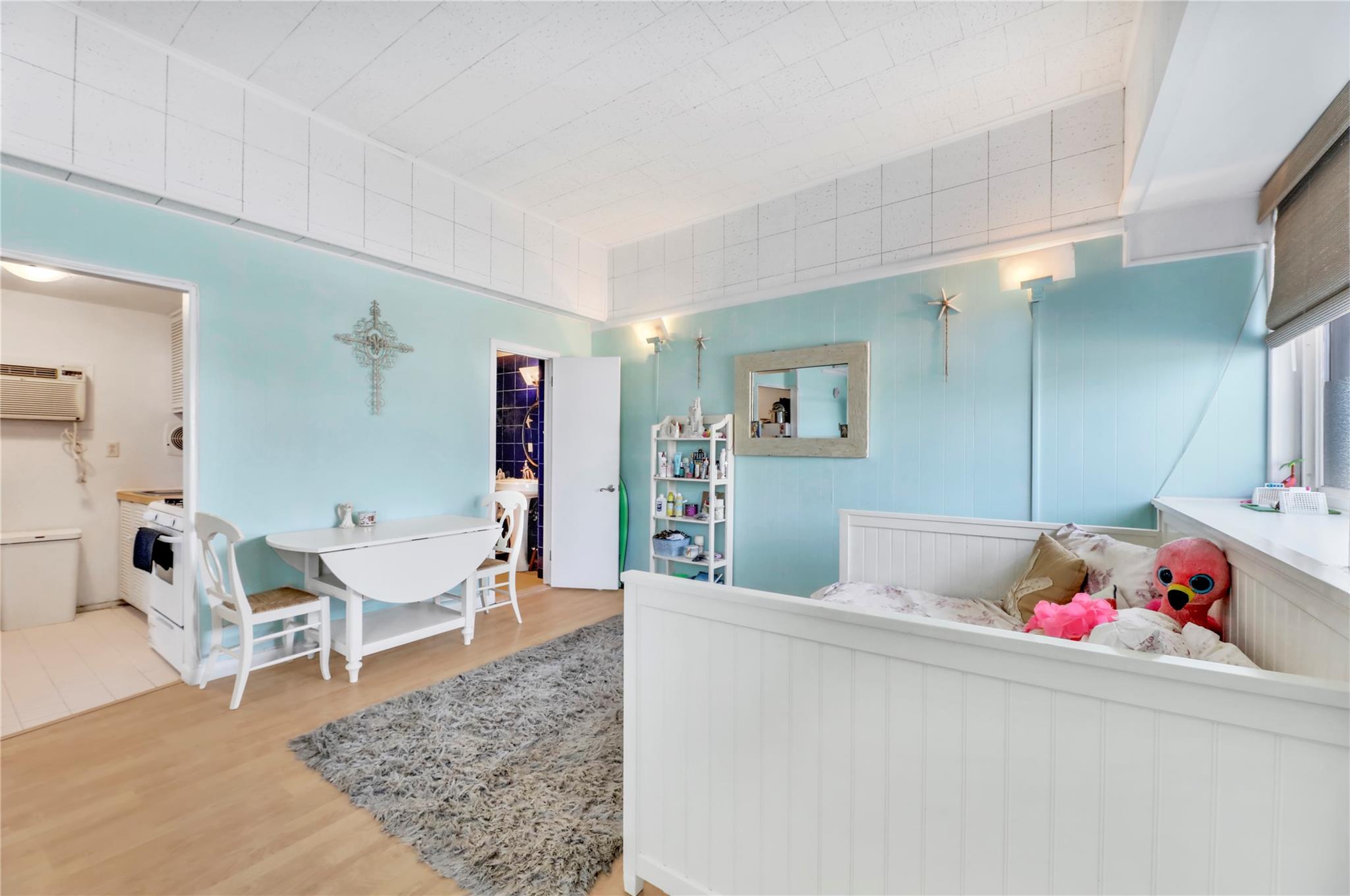 585 Dune Road Unit: L5
