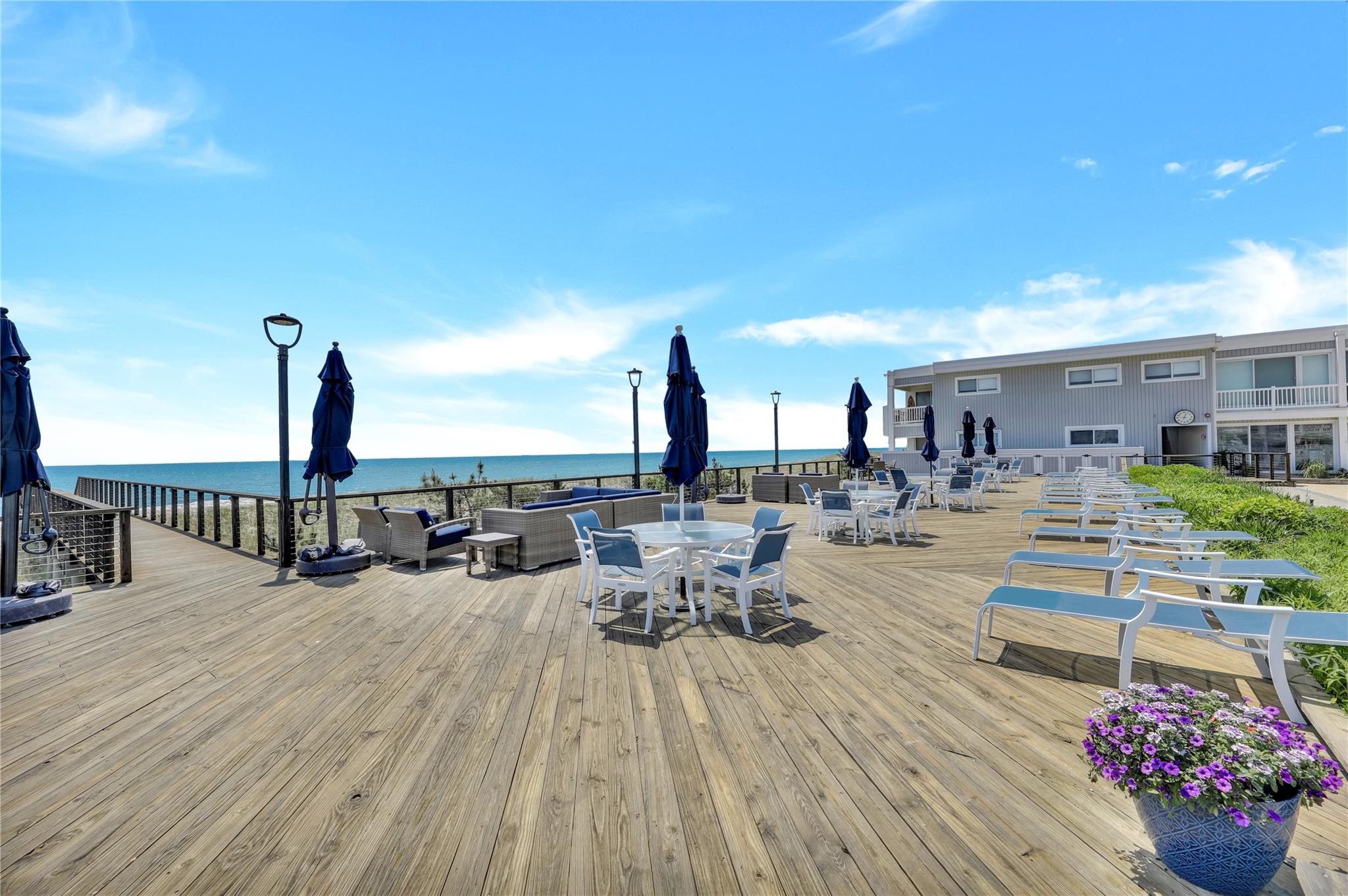 585 Dune Road Unit: L5