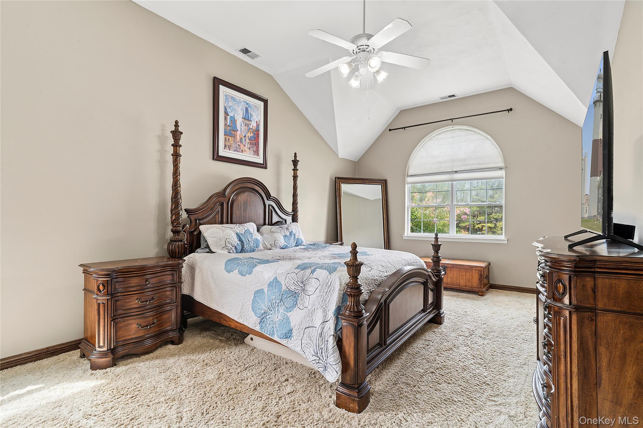 5 Windcrest Drive
