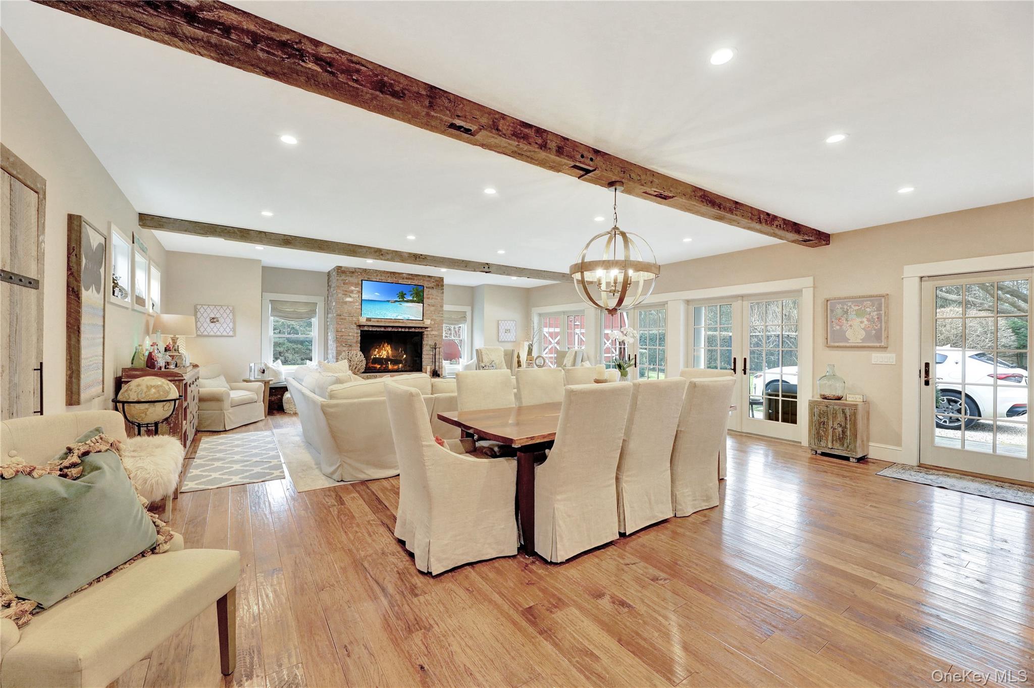 198 South Country Road