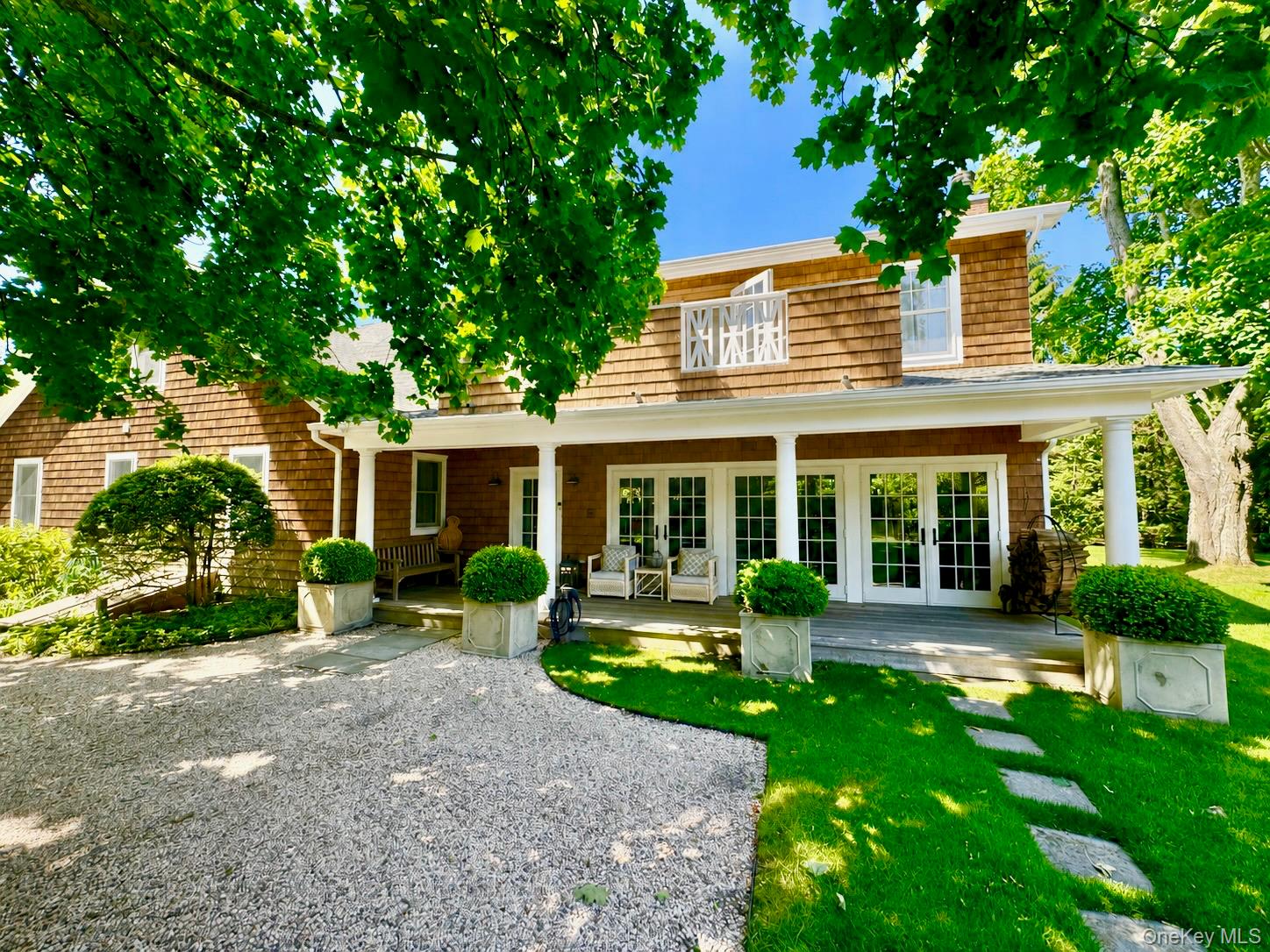 198 South Country Road