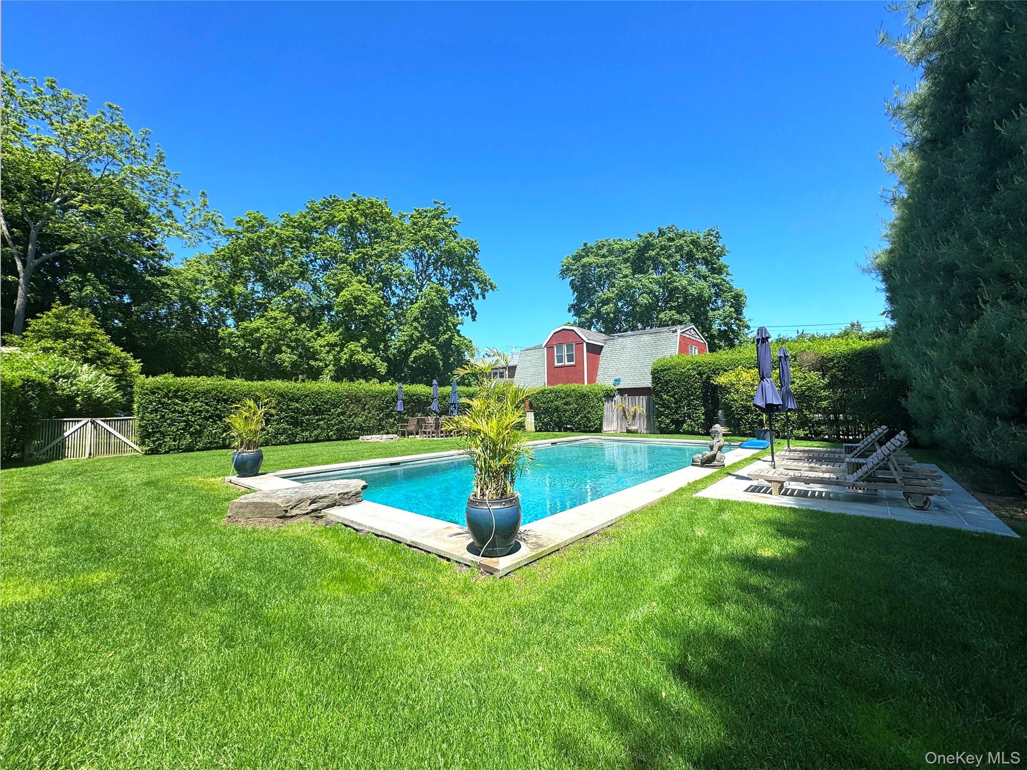 198 South Country Road