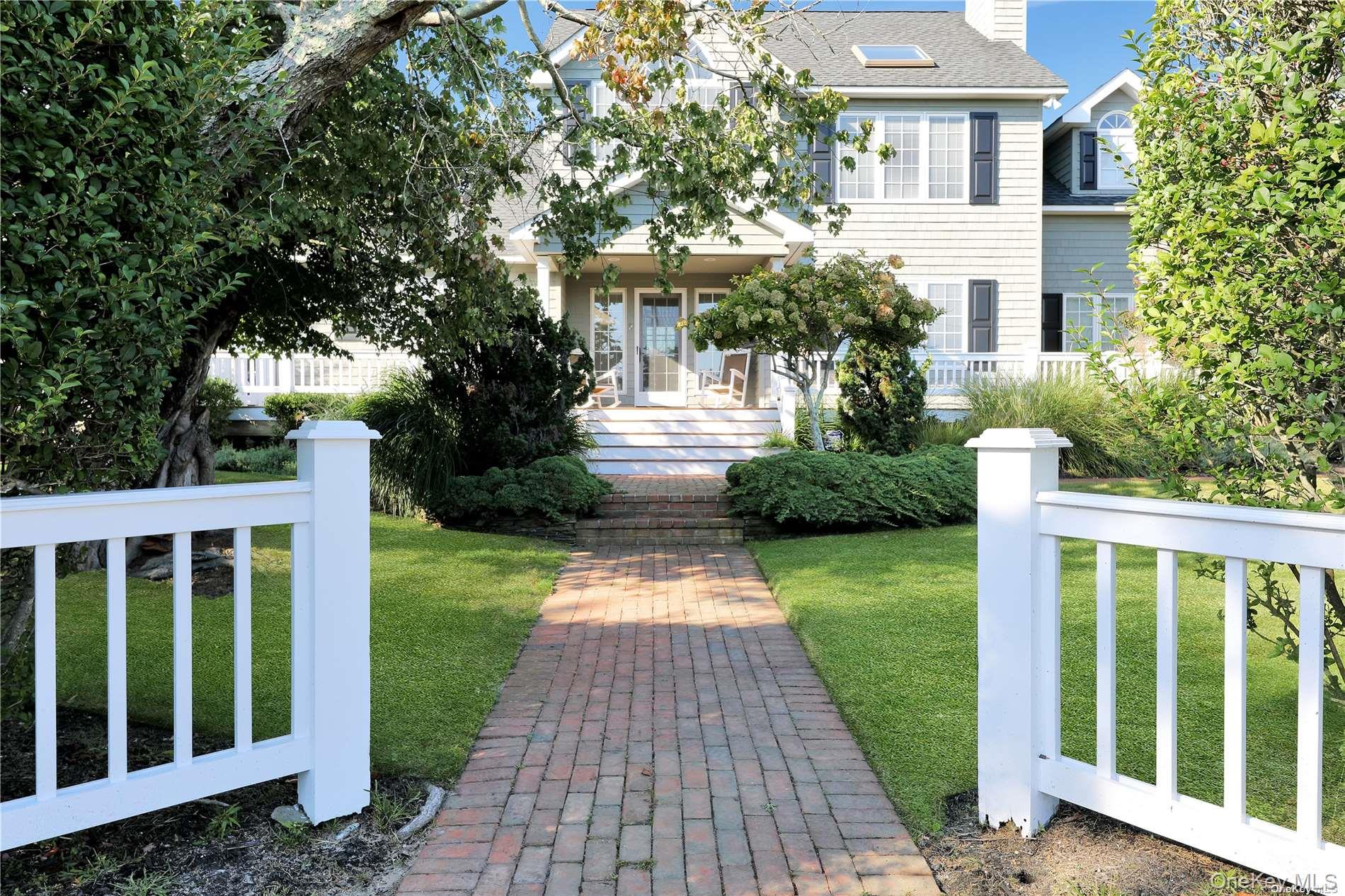 2 Bayview Road