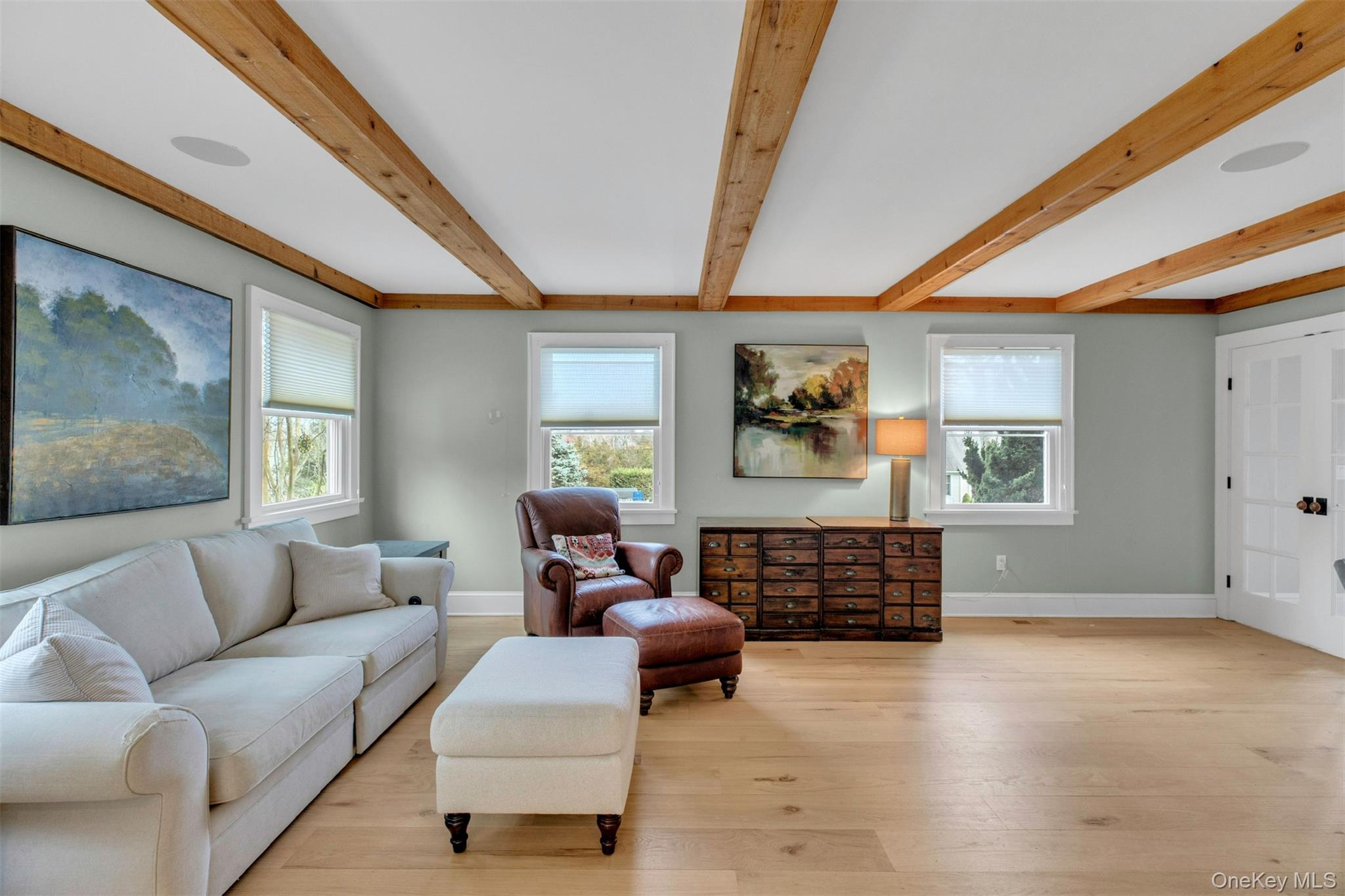 345 Colonial Road