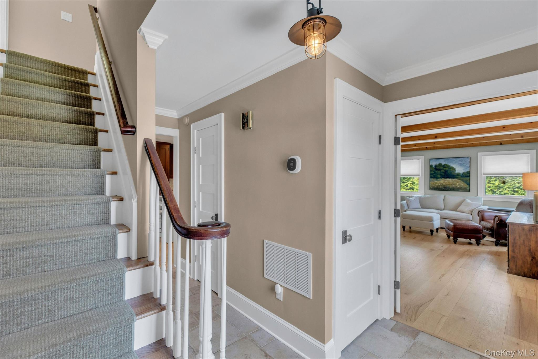 345 Colonial Road