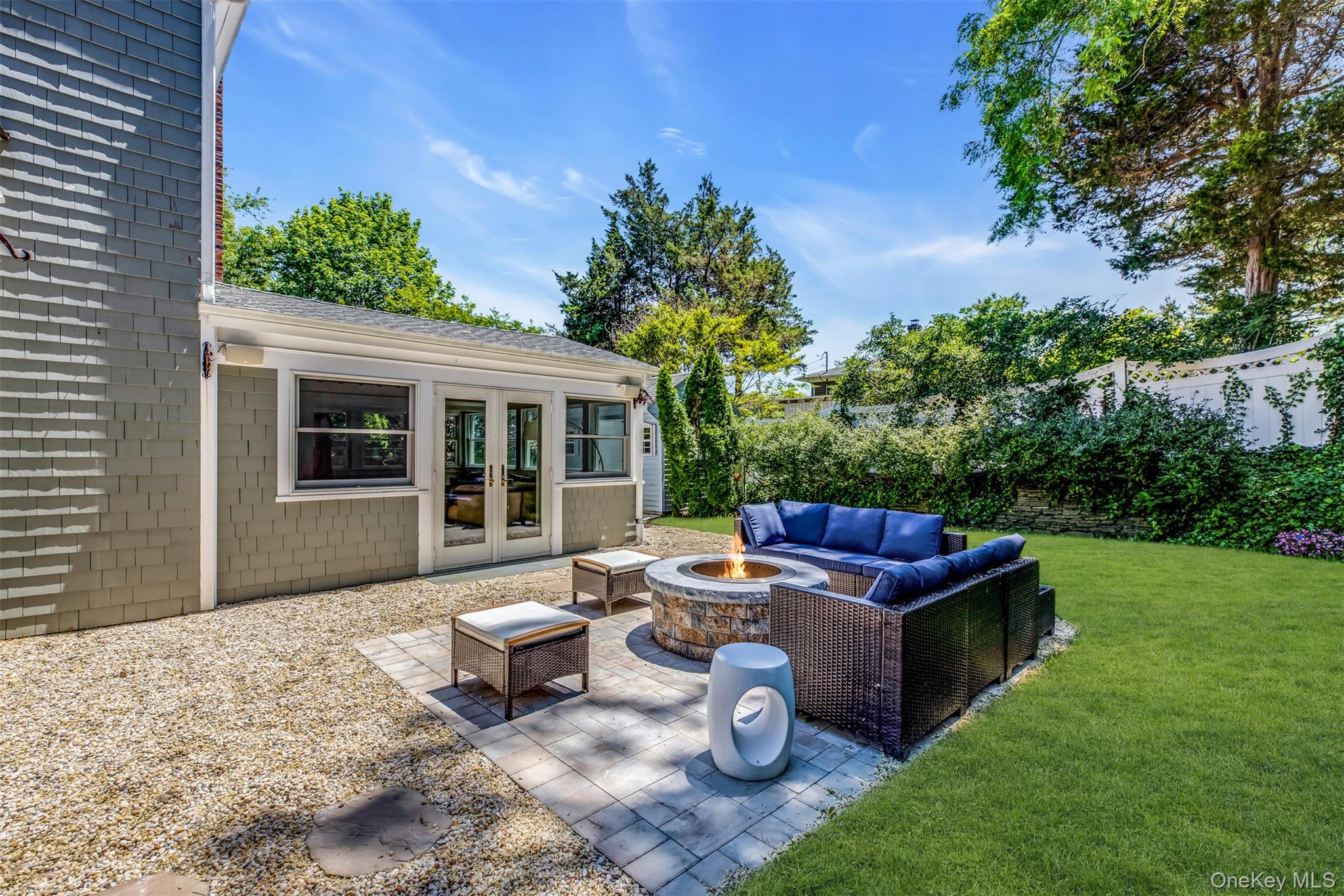 345 Colonial Road