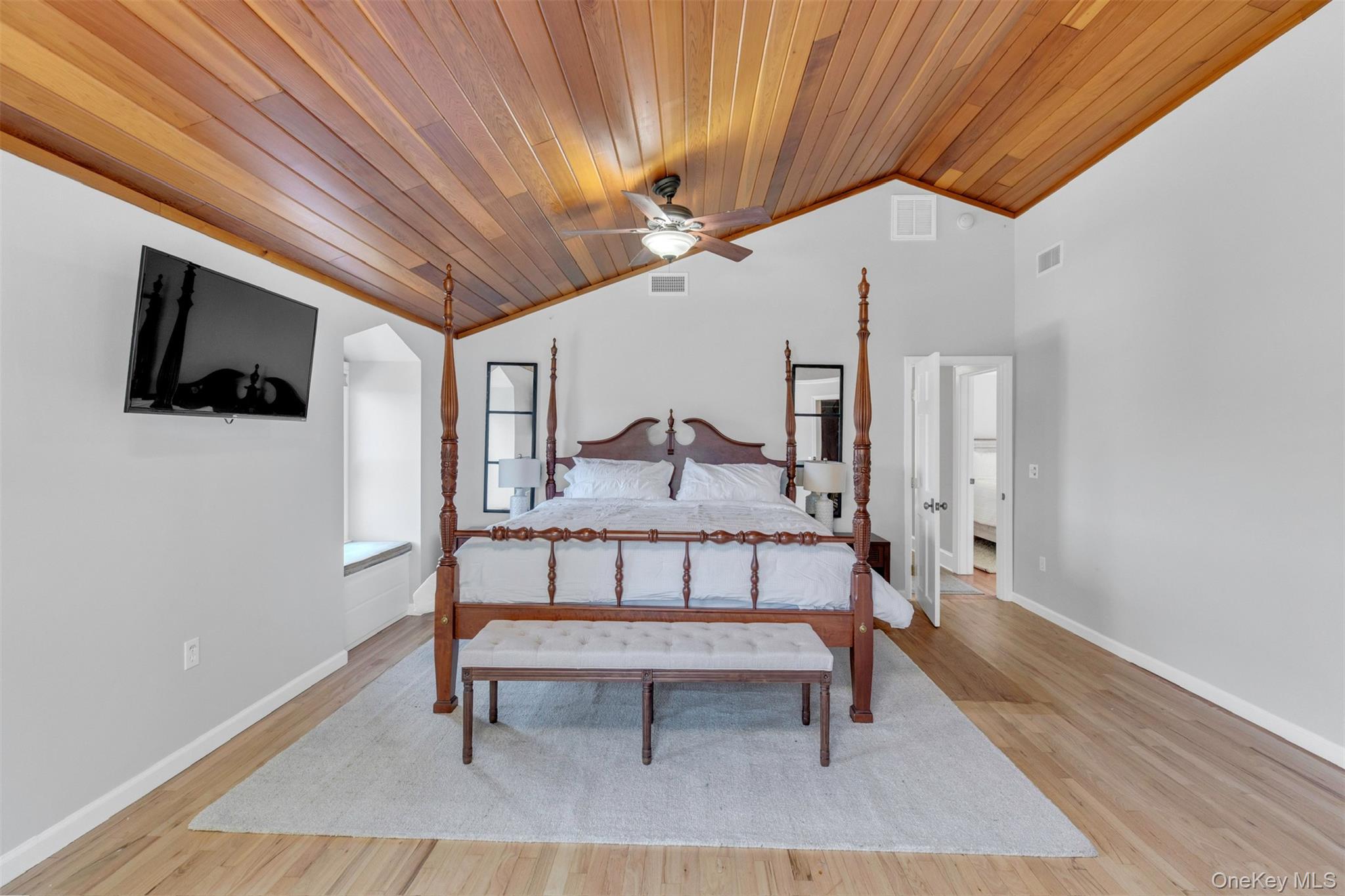 345 Colonial Road