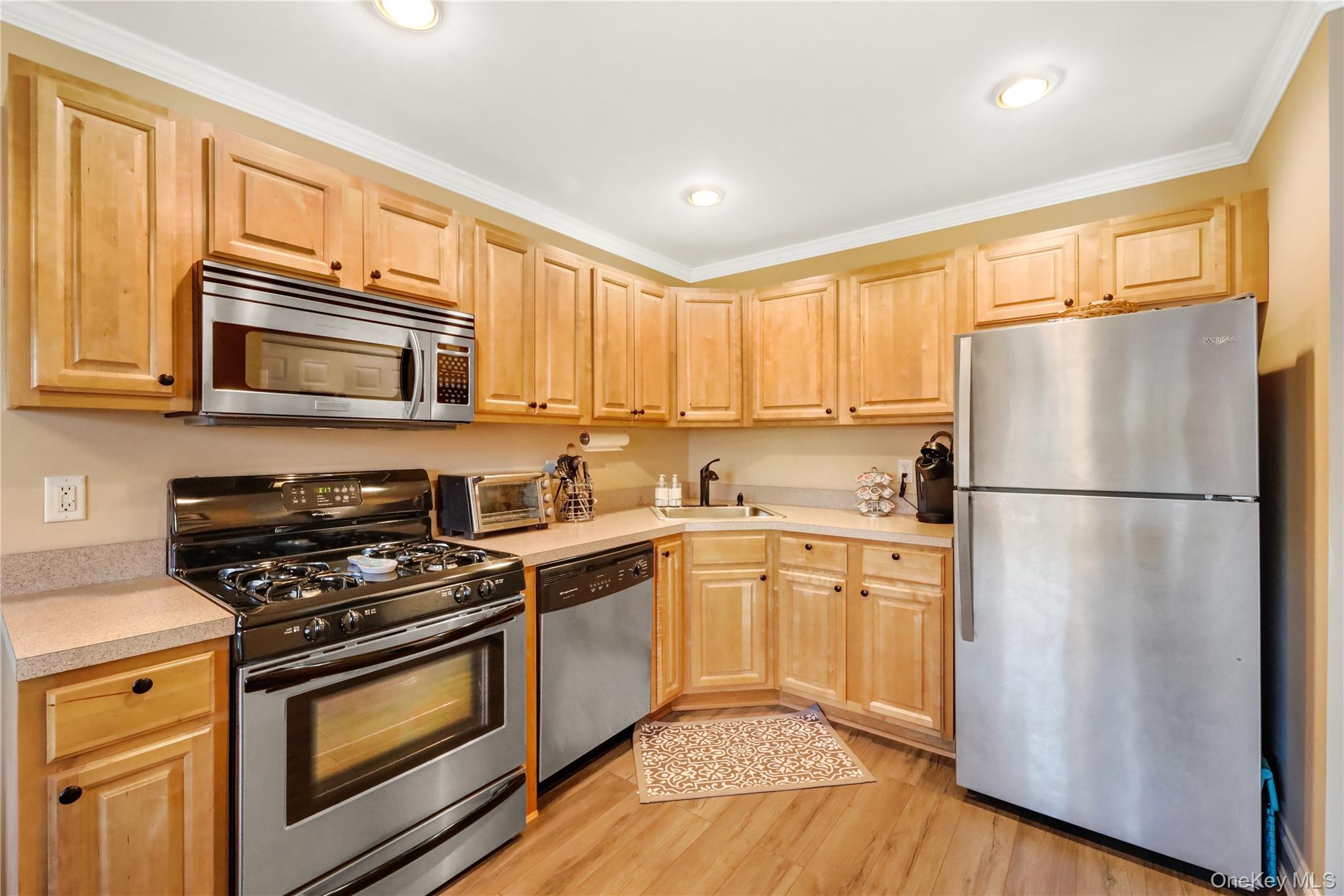 70 Strawberry Commons