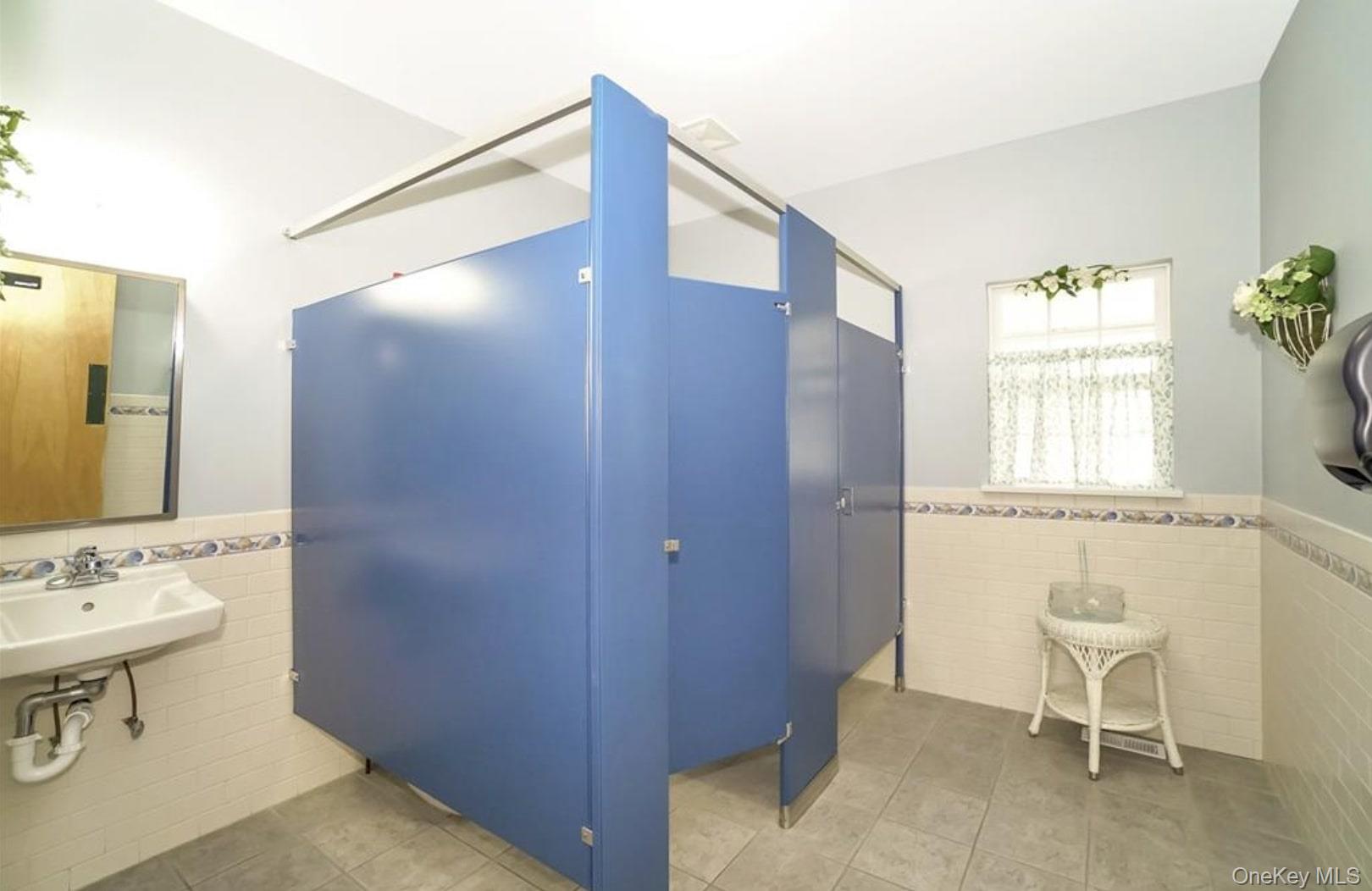 70 Strawberry Commons