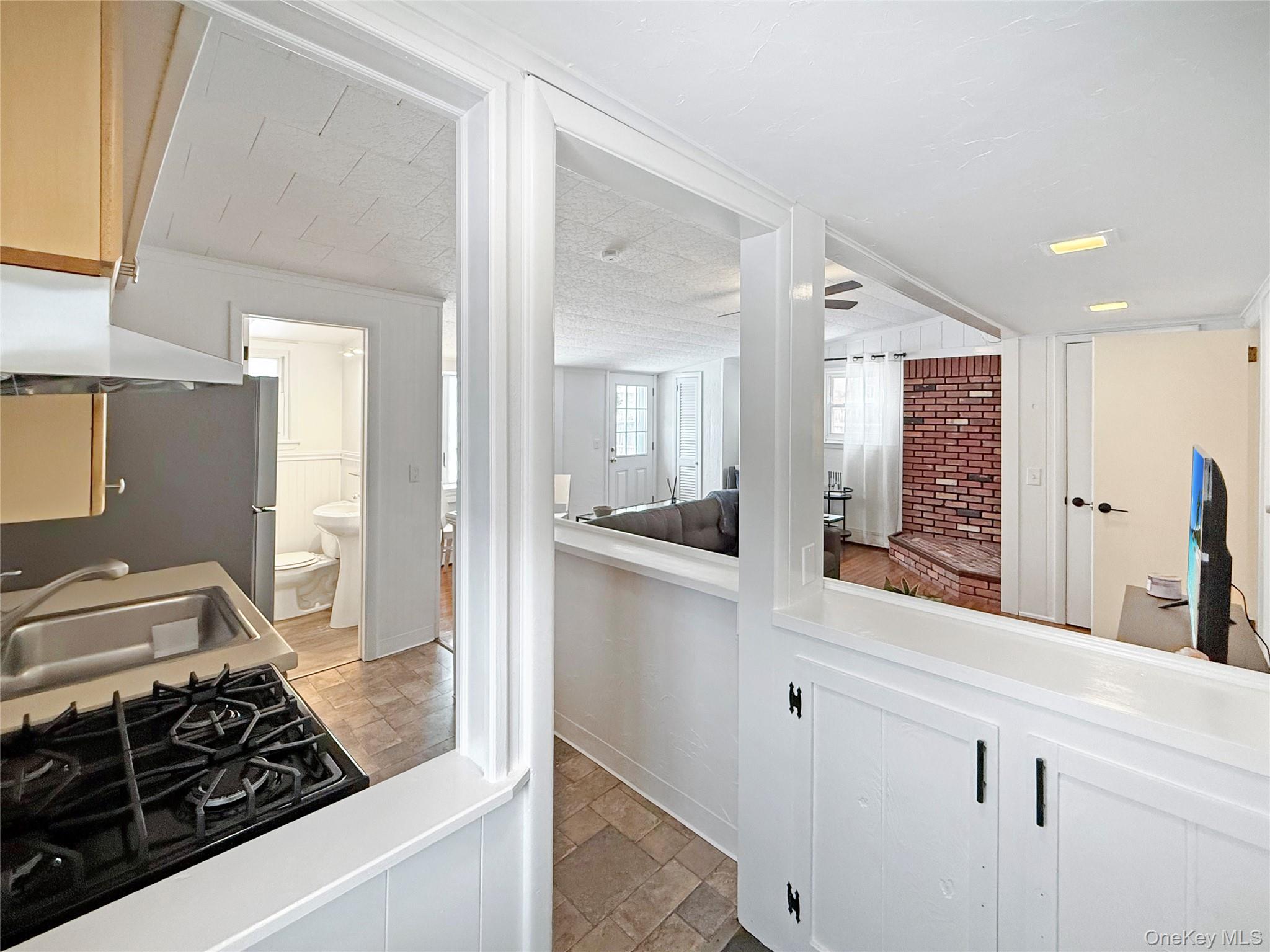 839 Pond View Road