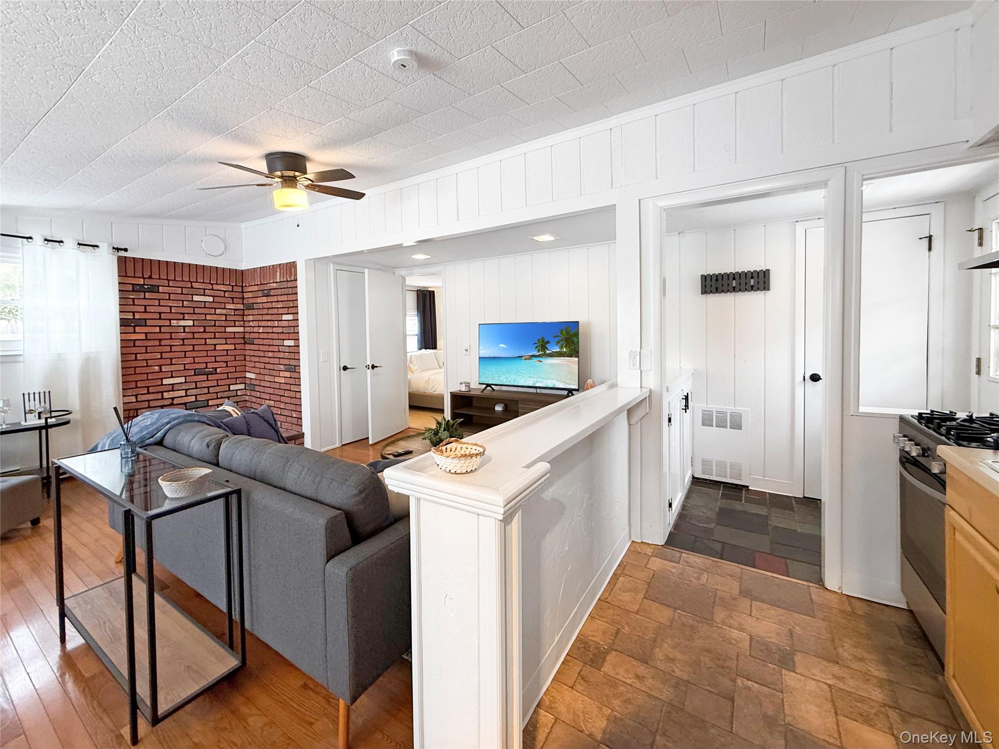 839 Pond View Road