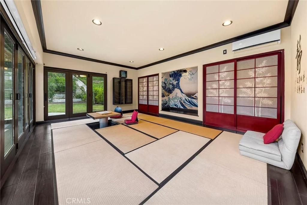 1111 Camino Del Cerritos