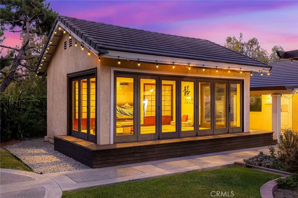 1111 Camino Del Cerritos