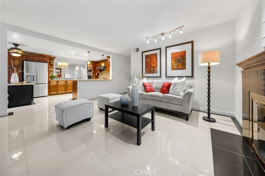 1111 Camino Del Cerritos