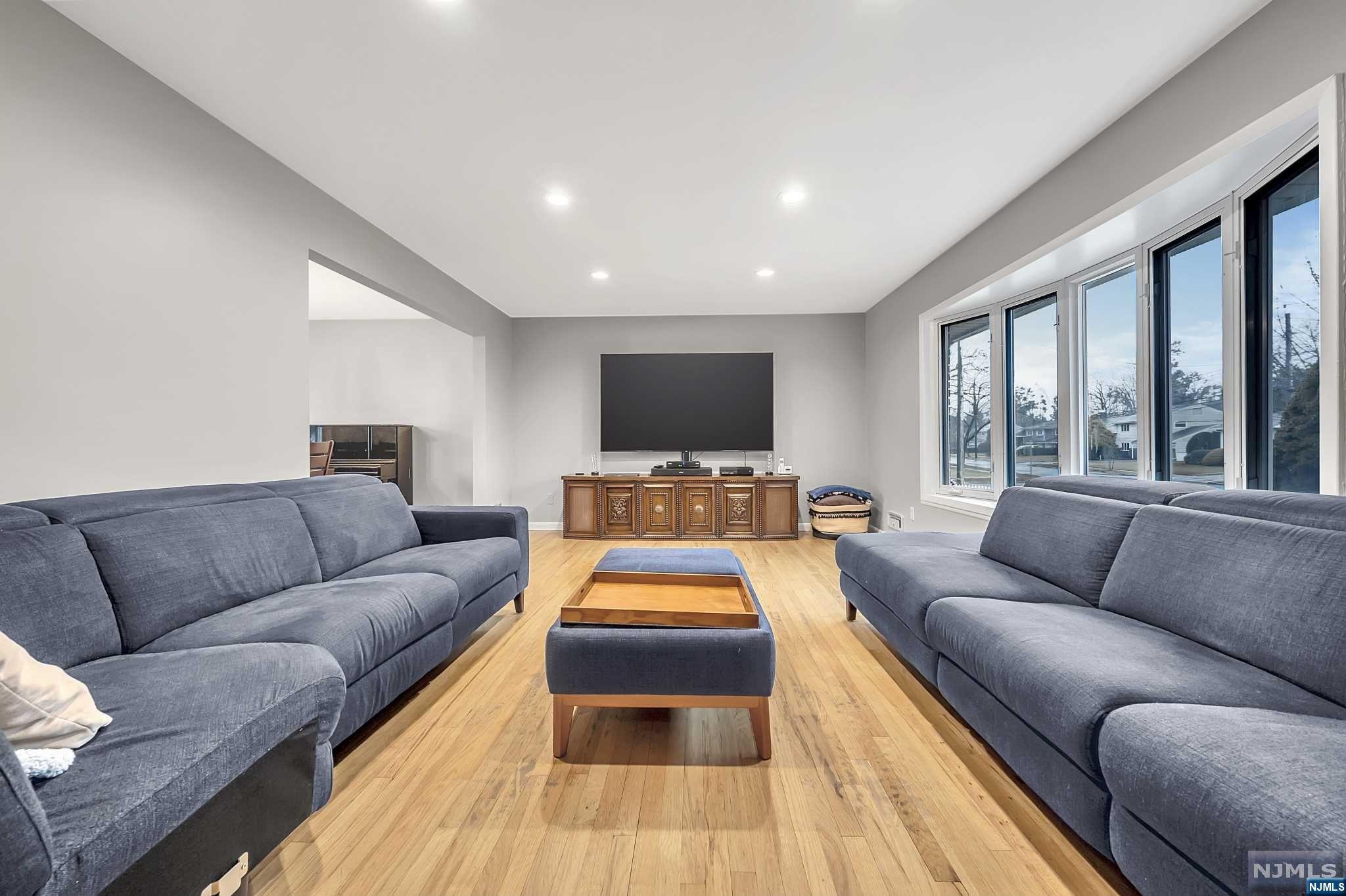 756 Schaefer Avenue