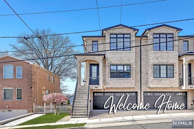 118A E Edsall Avenue