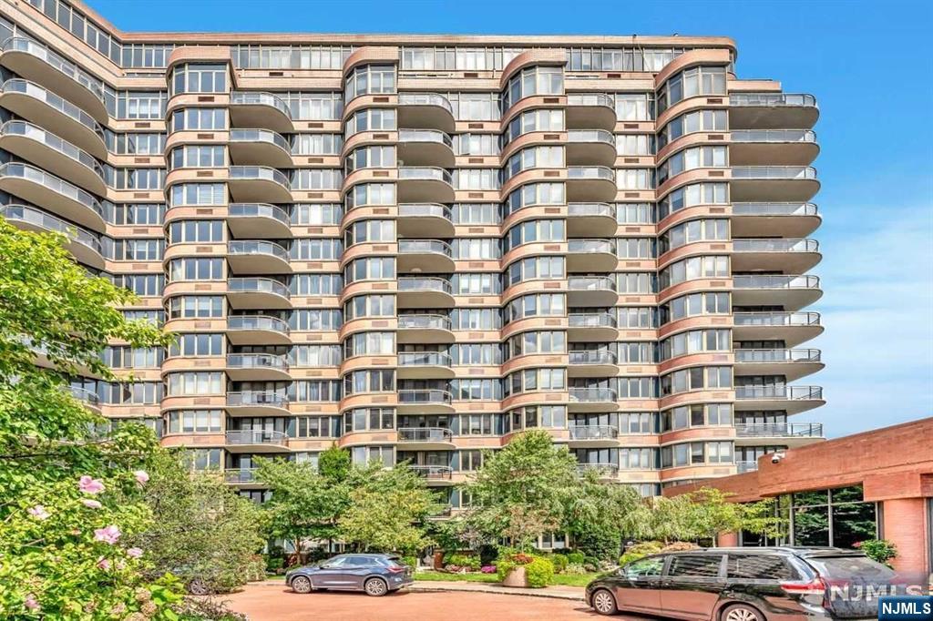 100 Carlyle Drive 3MN