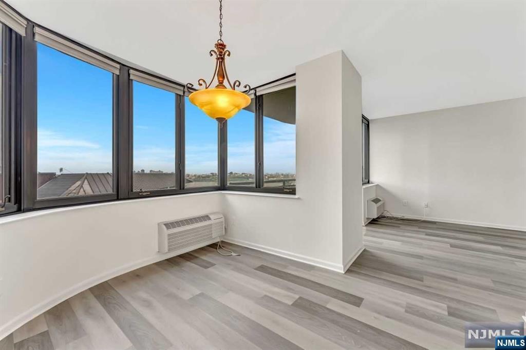 100 Carlyle Drive 3MN