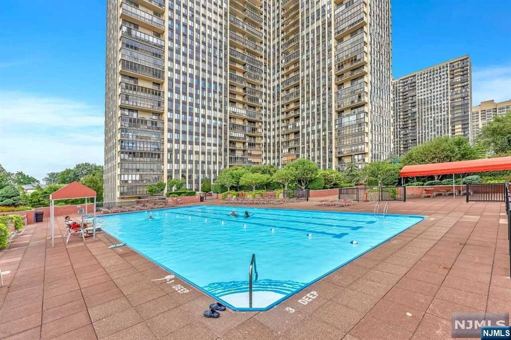 100 Carlyle Drive 3MN