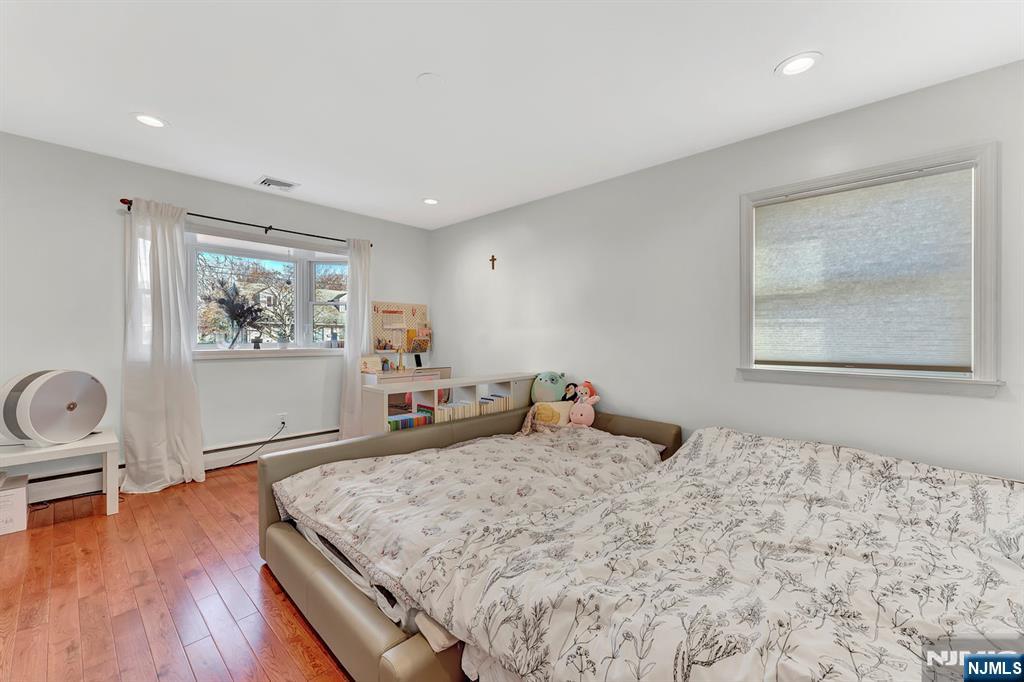 811 River Dell Road