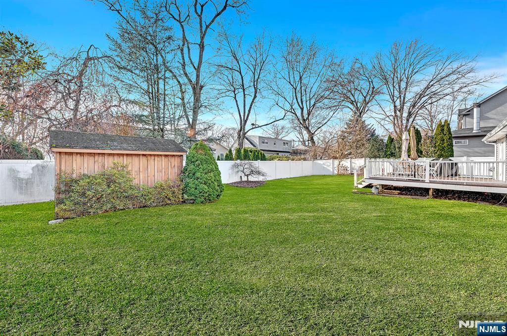 811 River Dell Road