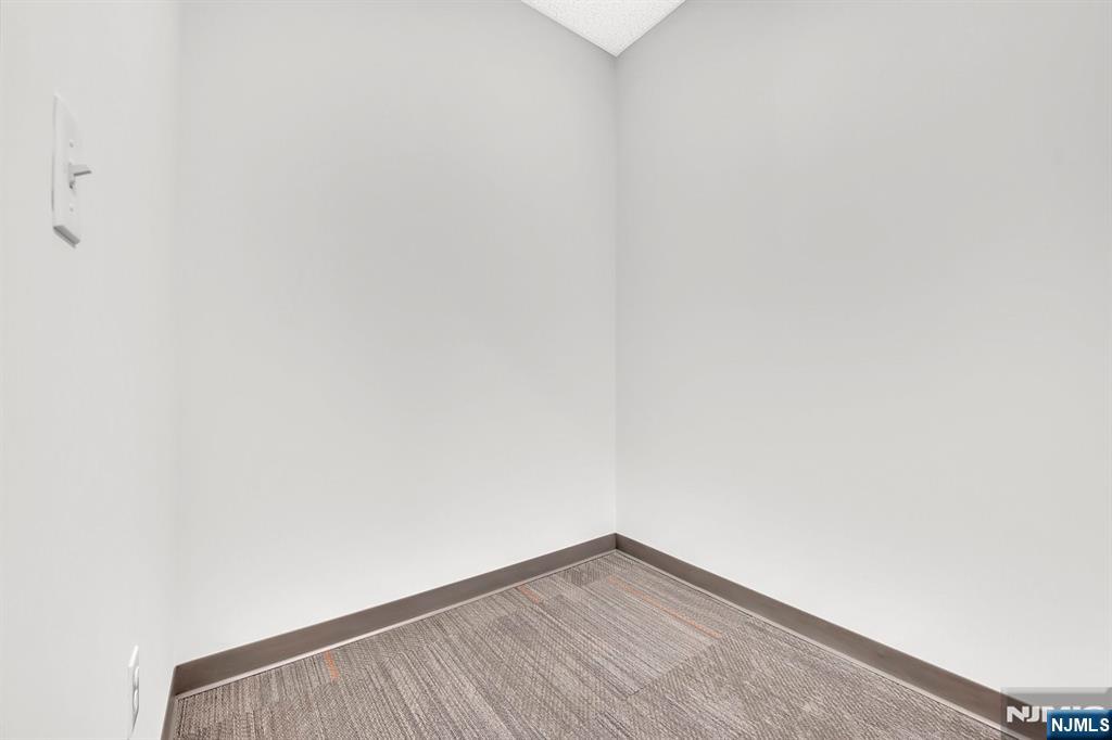 690 Kinderkamack Road 203