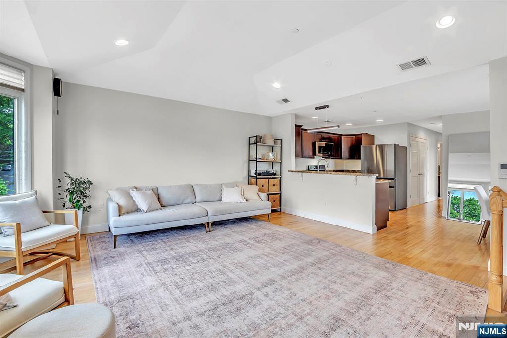682 Greeley Avenue C