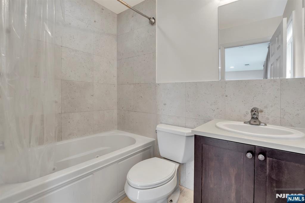 682 Greeley Avenue C