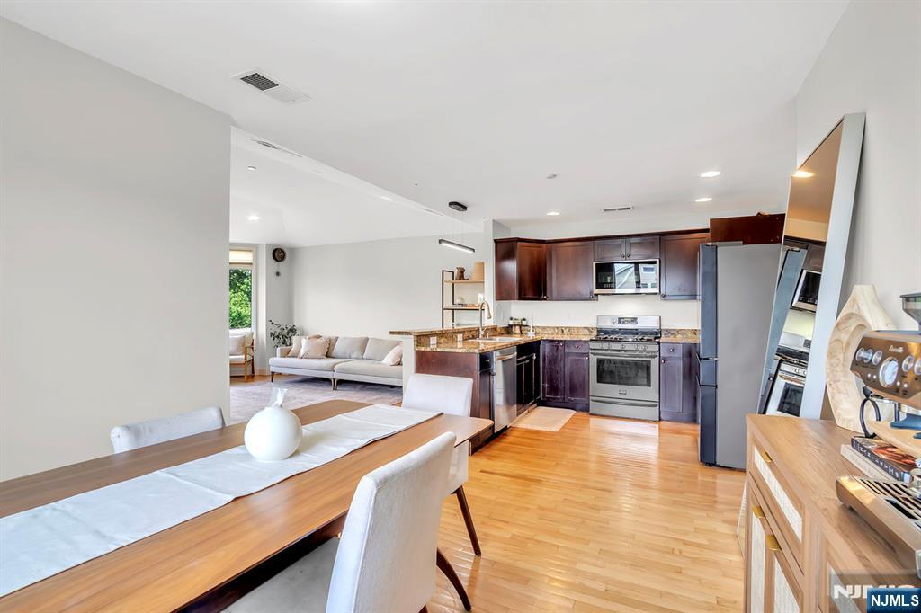 682 Greeley Avenue C