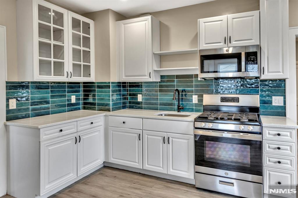 216 Phillips Avenue 1FL