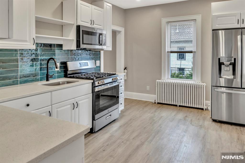 216 Phillips Avenue 1FL