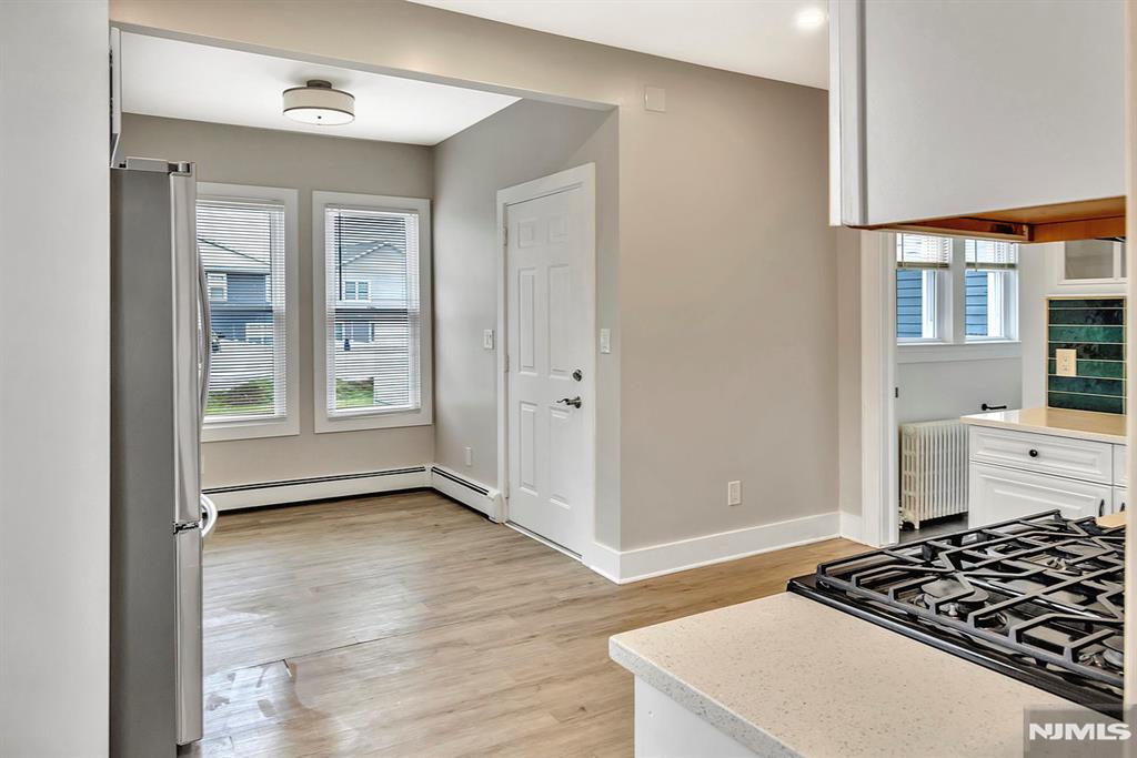 216 Phillips Avenue 1FL