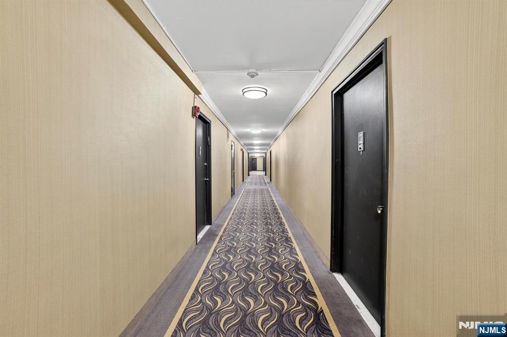 2100 Linwood Avenue 17U