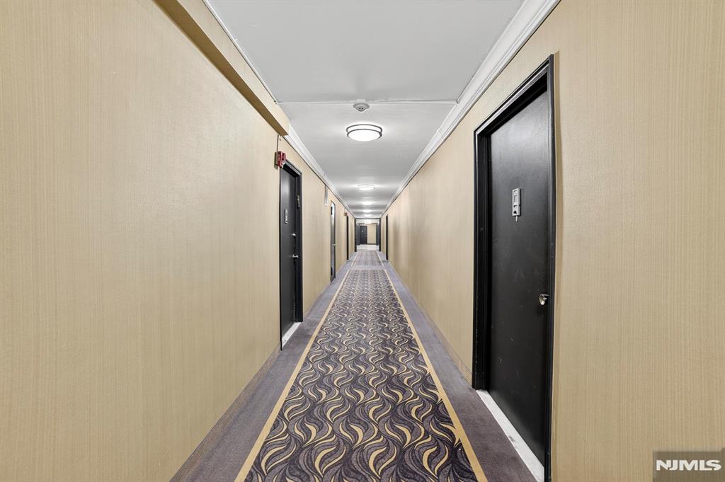 2100 Linwood Avenue 17U