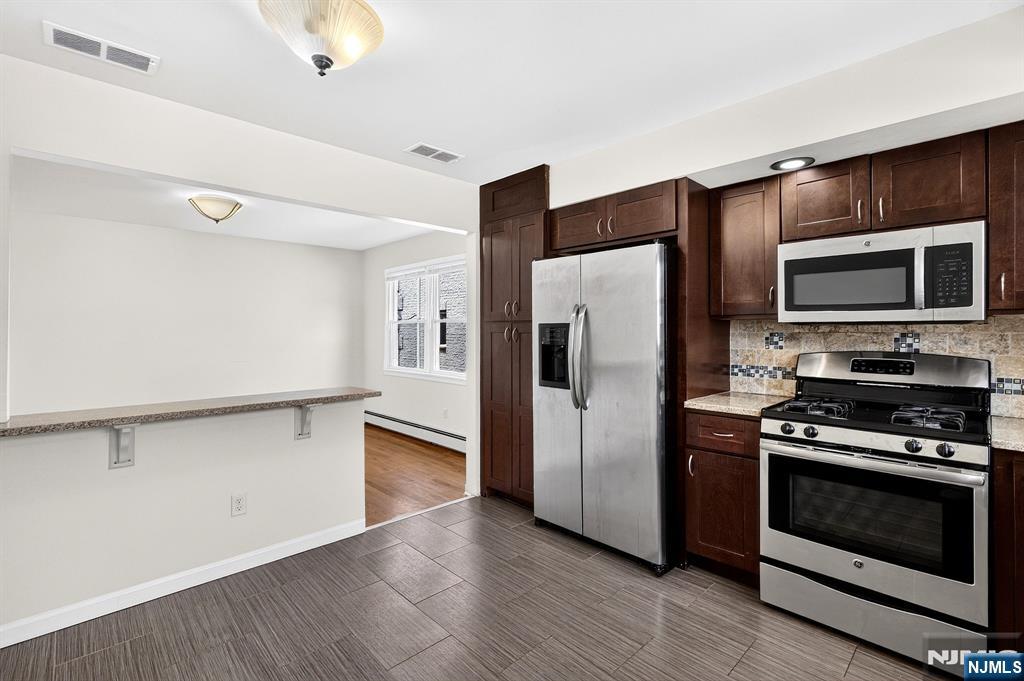 437 2nd Street