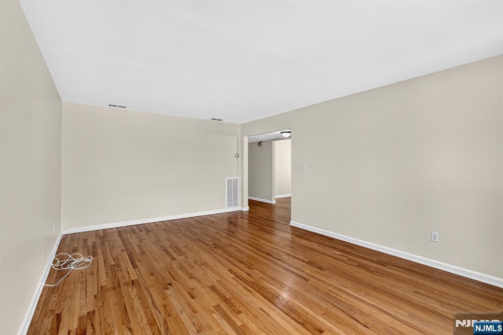 437 2nd Street