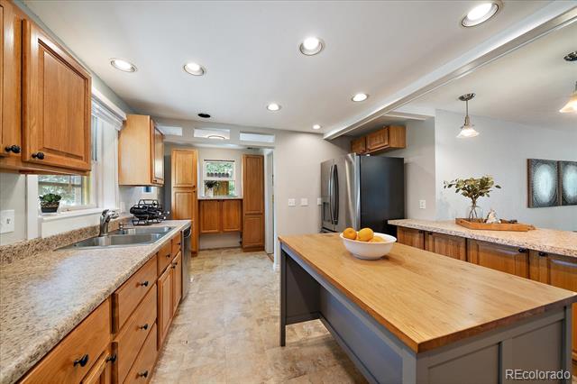 8520 W 55th Drive