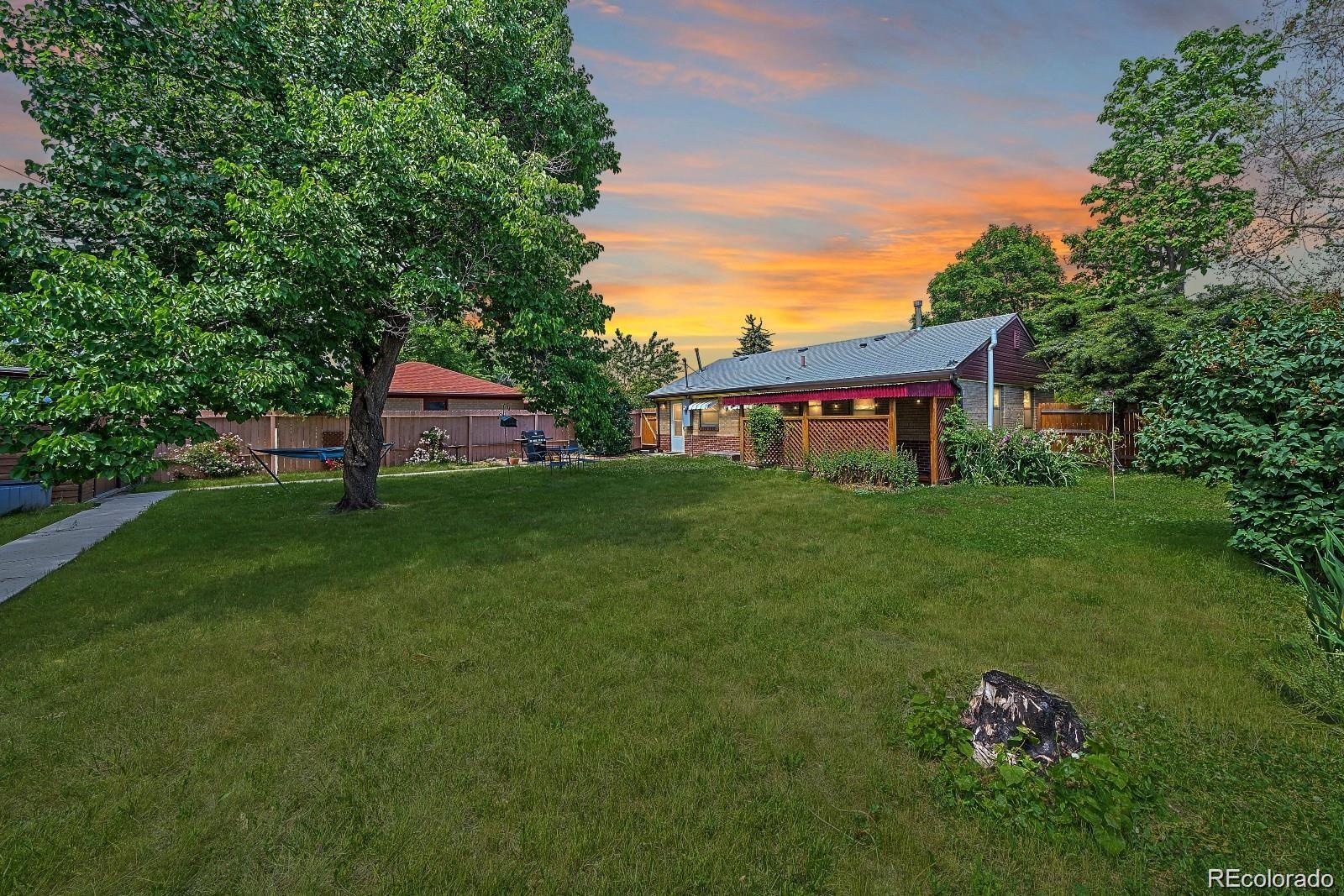 8520 W 55th Drive