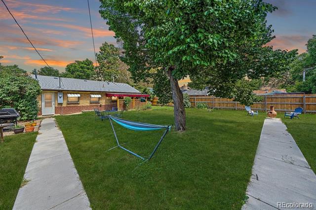 8520 W 55th Drive