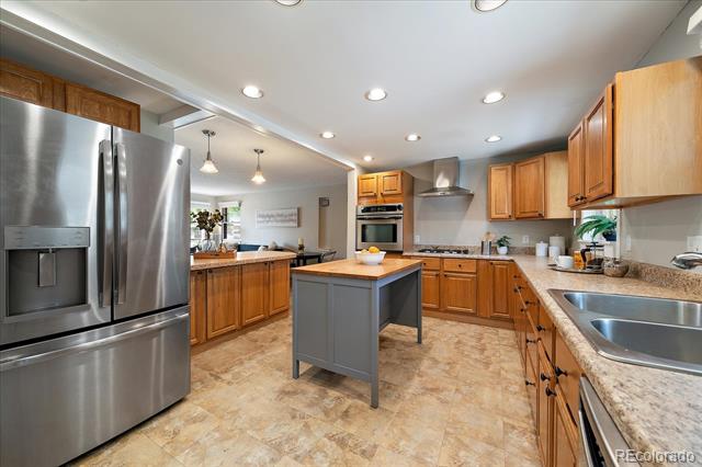 8520 W 55th Drive