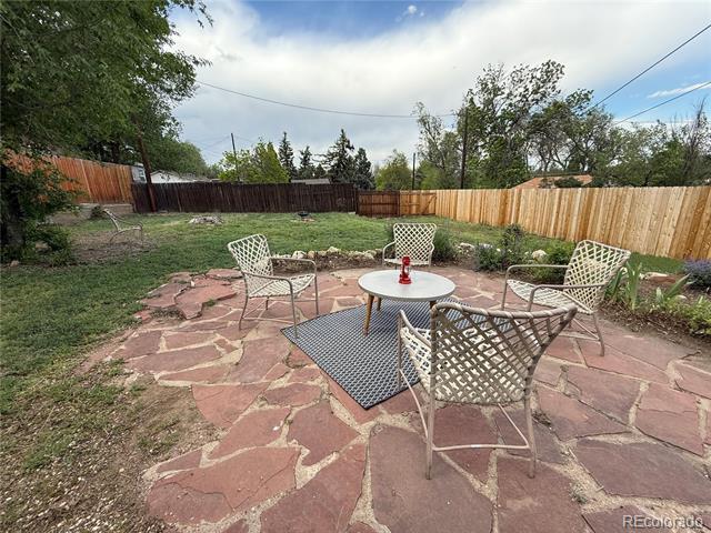 520 W San Miguel Street