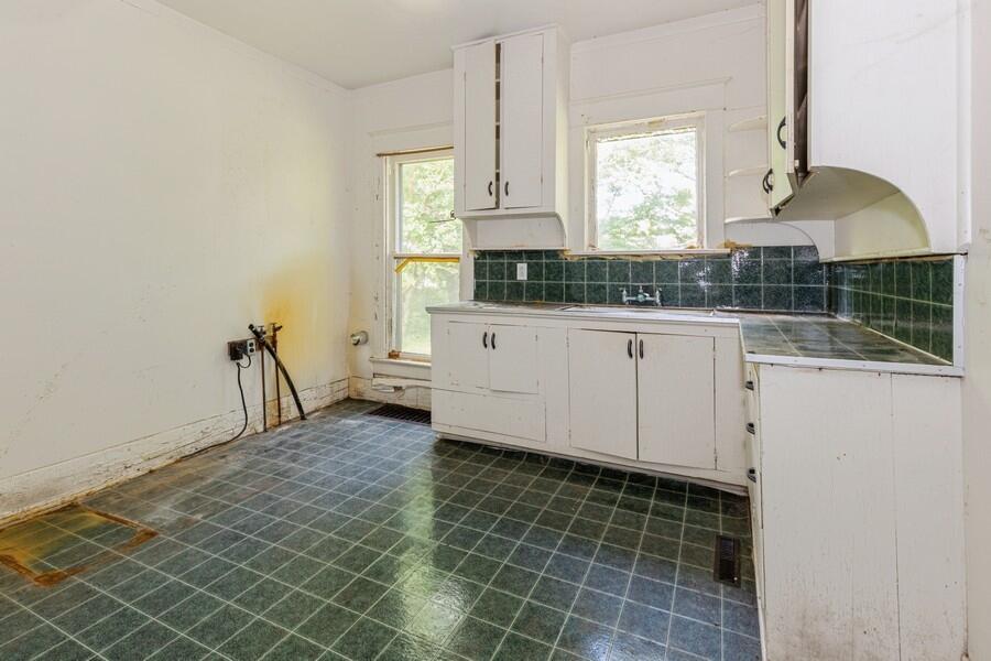 3769 Naomi Road