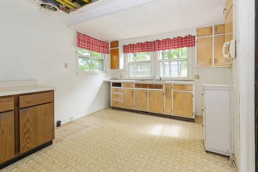 3769 Naomi Road